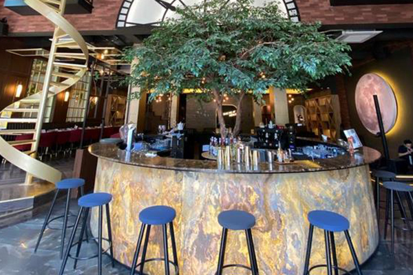 AREA BAR WOLF’S